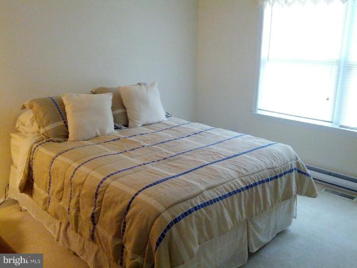 771 Iszard Road Deptford, NJ 08096 - Photo 7 of 13 Bedroom - Main