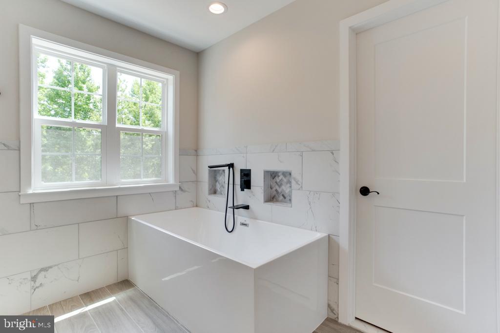 64 Bay Front Road Deale, MD 20751 - Photo 27 of 55