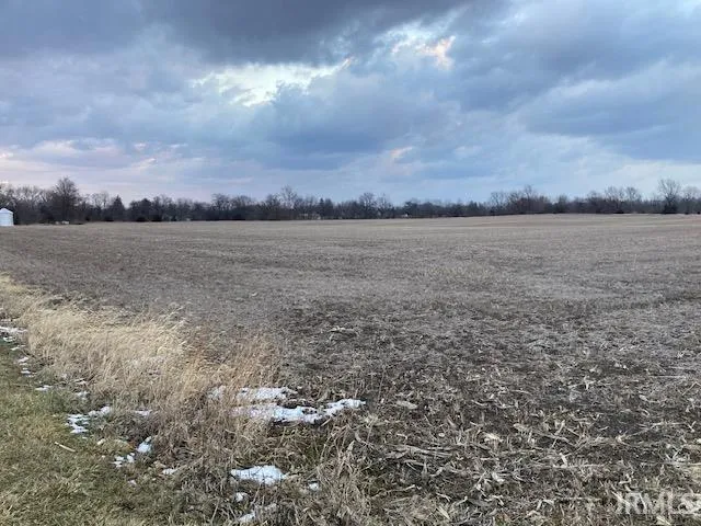 $285,000 | 835 South Co Road 900 East, Parker City, IN 47368