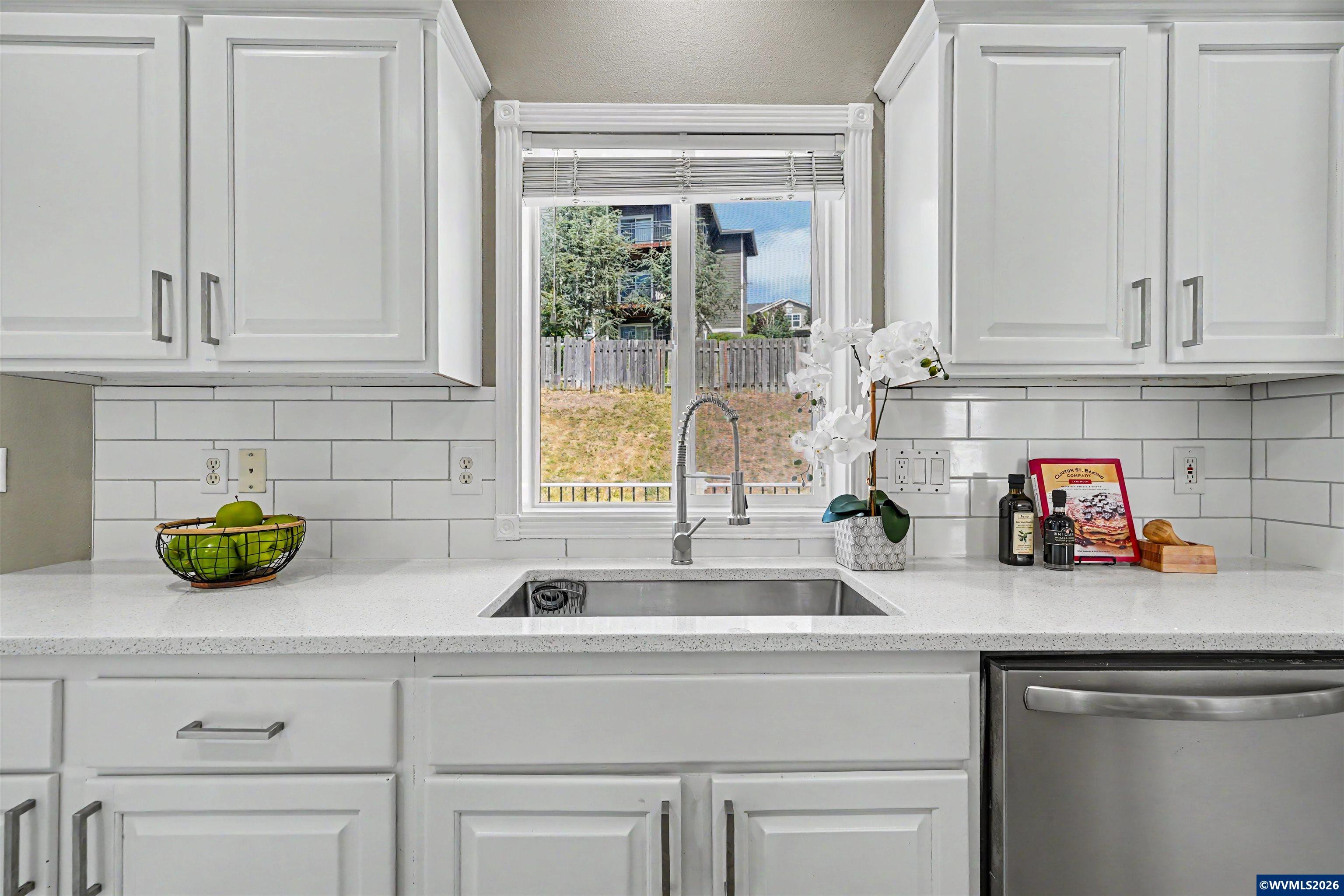 1167 Horizon Ridge Court Northeast Keizer, OR 97303 - Photo 15 of 50