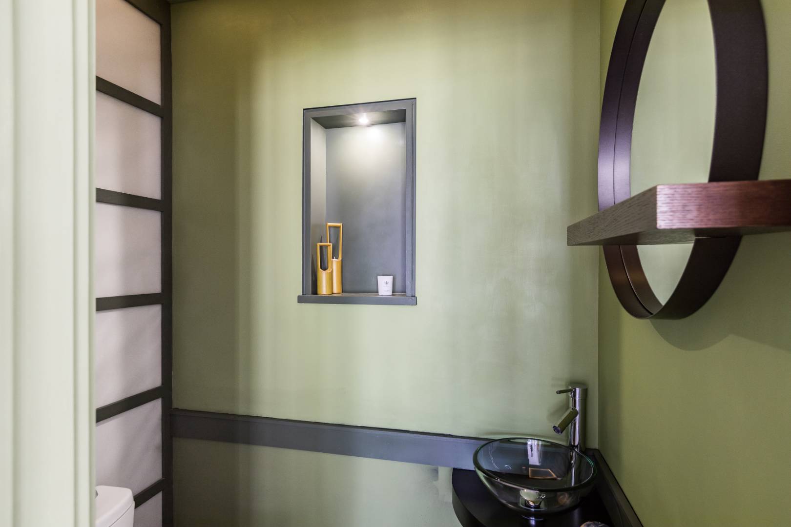 54 Johnson Avenue Southampton, NY 11968 - Photo 21 of 24 a bathroom with a sink and a mirror