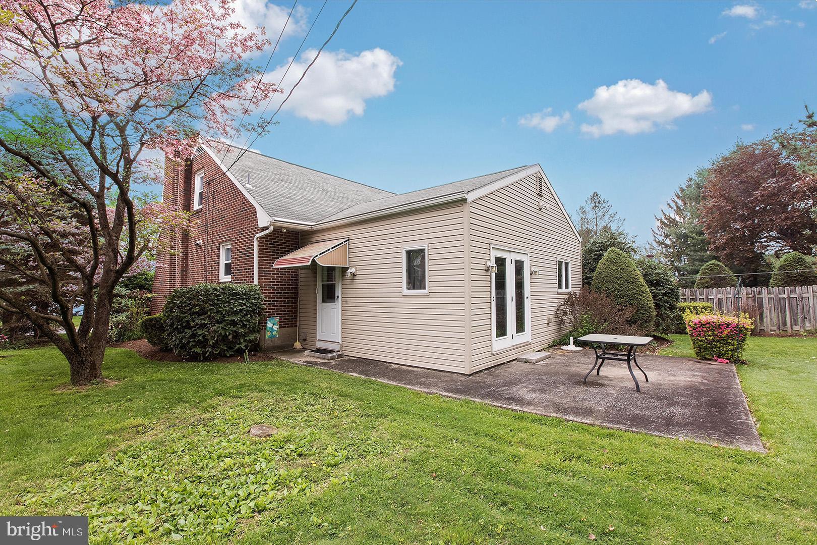 105 Woodland Road Reading, PA 19610 - Photo 5 of 43 Gallery Image 5