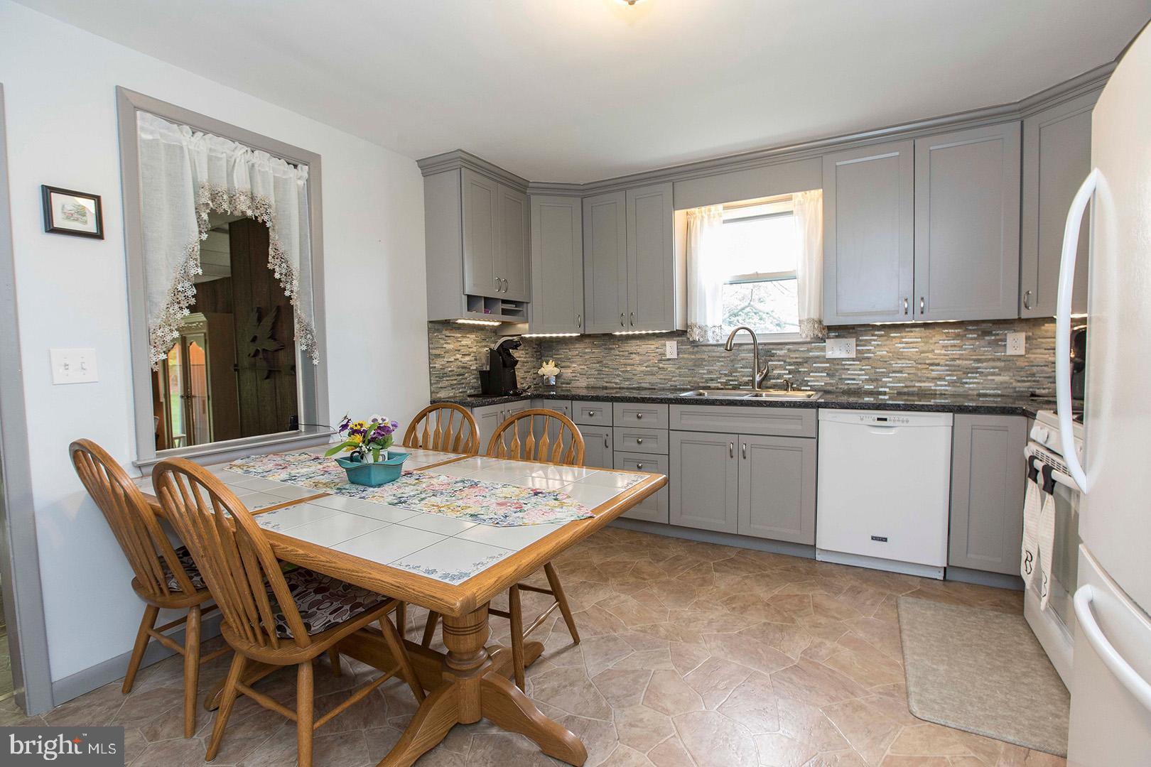 105 Woodland Road Reading, PA 19610 - Photo 6 of 43 Gallery Image 6