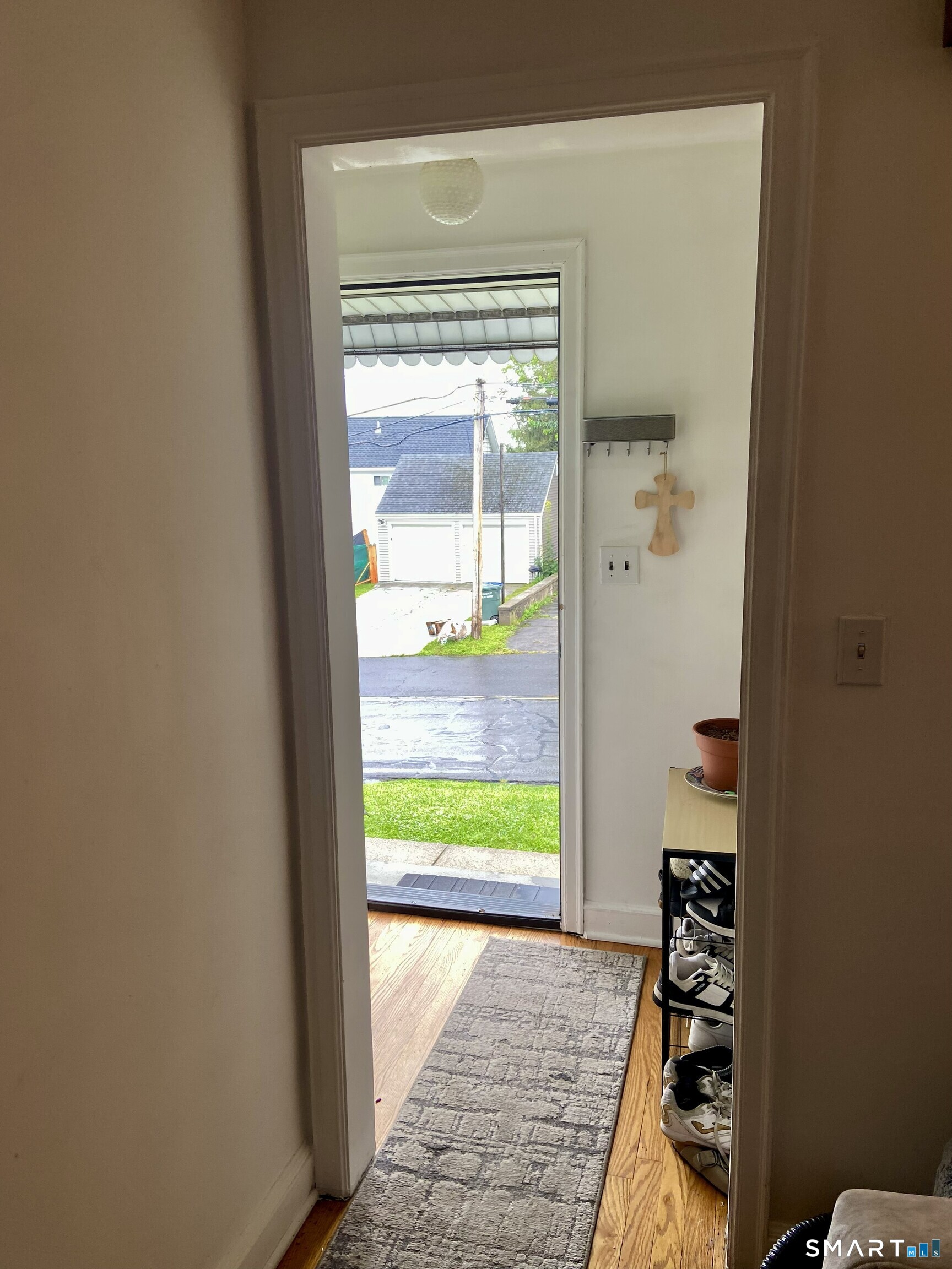 76 Springdale Street Bridgeport, CT 06606 - Photo 13 of 32 Gallery Image 13
