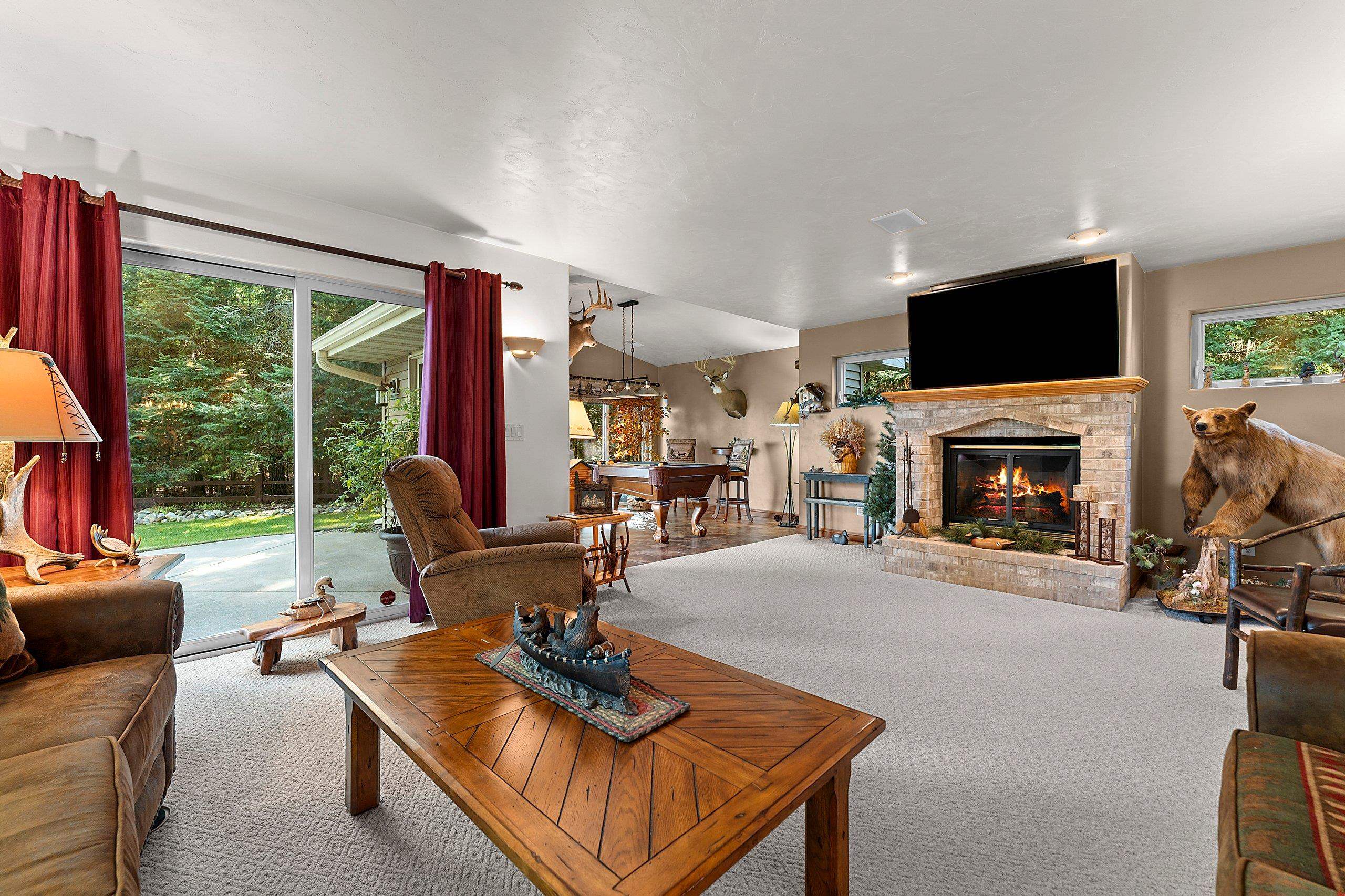W6005 Lake Road Wausaukee, WI 54177 - Photo 9 of 65 Gallery Image 9