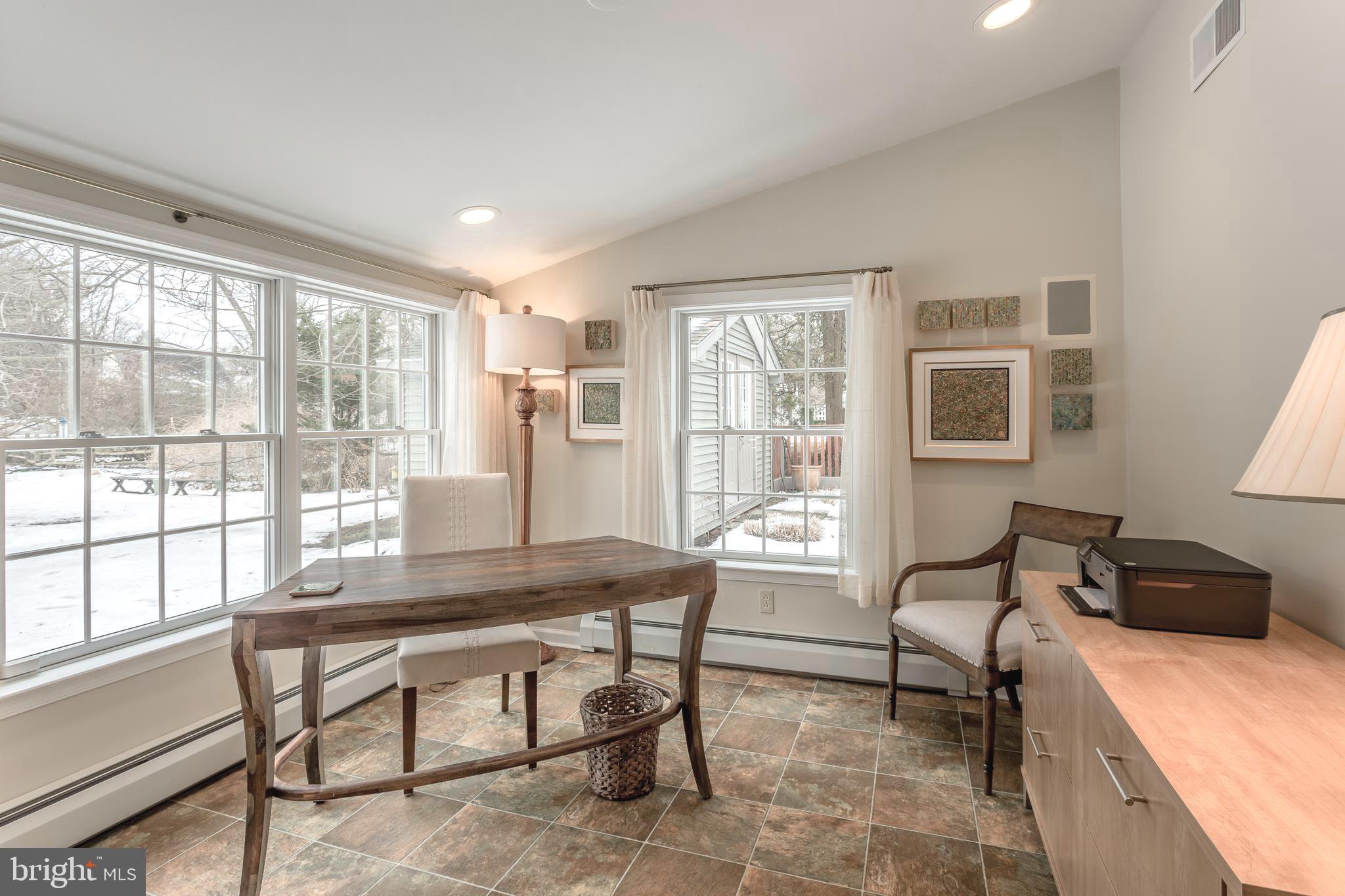 661 Church Road Wayne, PA 19087 - Photo 12 of 32 Sun drenched Office