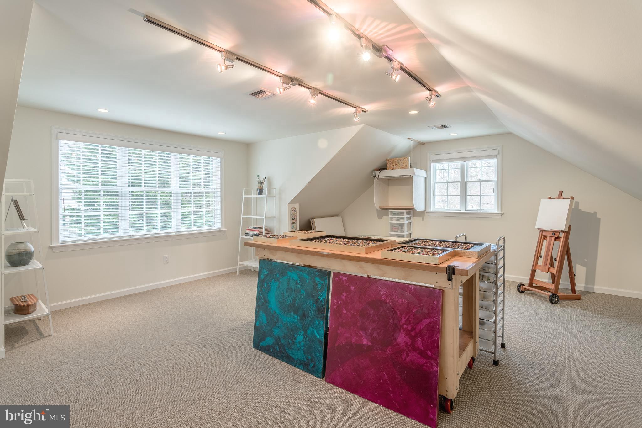 661 Church Road Wayne, PA 19087 - Photo 18 of 32 Large and luminous Bonus Room