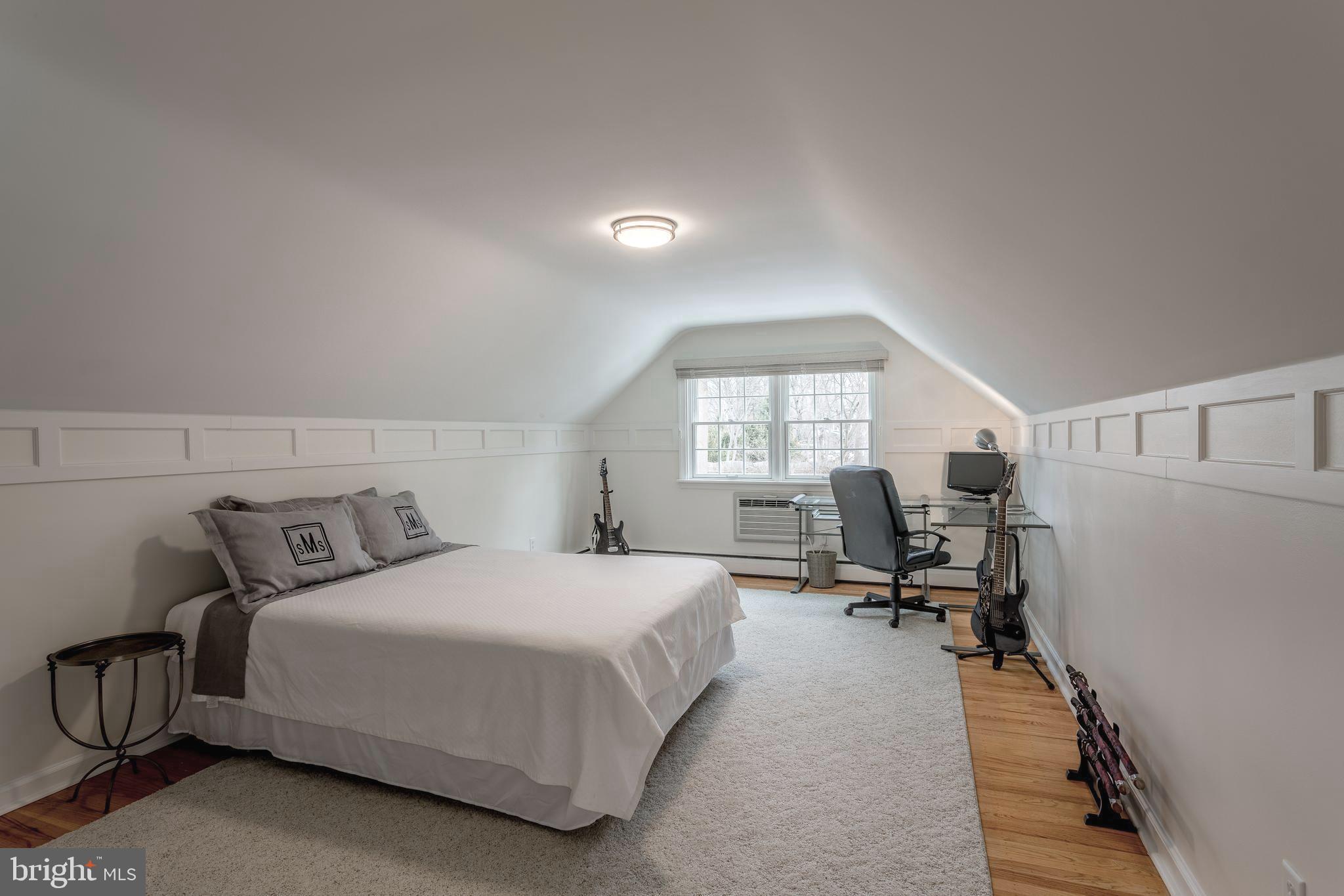 661 Church Road Wayne, PA 19087 - Photo 24 of 32 Recently remodeled Bedroom 5