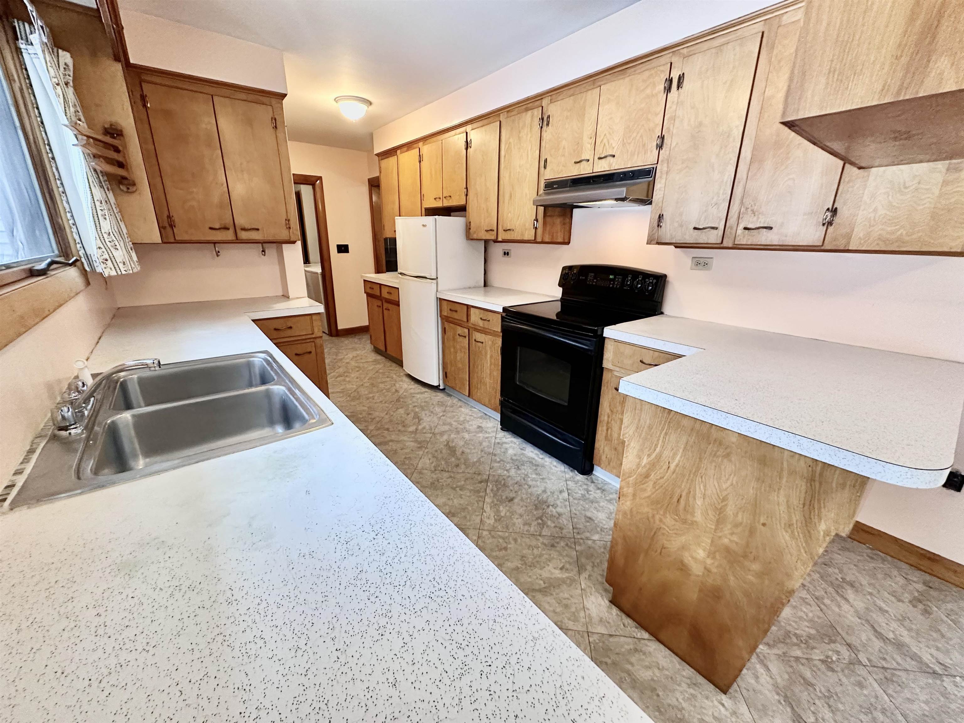211 Grant Road Newmarket, NH 03857 - Photo 36 of 38 Gallery Image 36