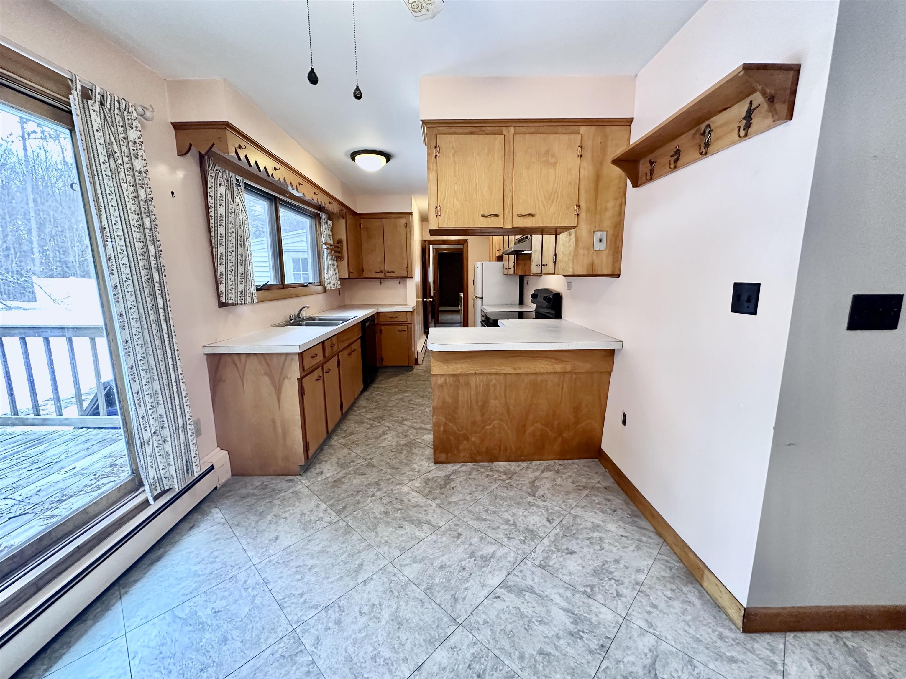 211 Grant Road Newmarket, NH 03857 - Photo 37 of 38 Gallery Image 37