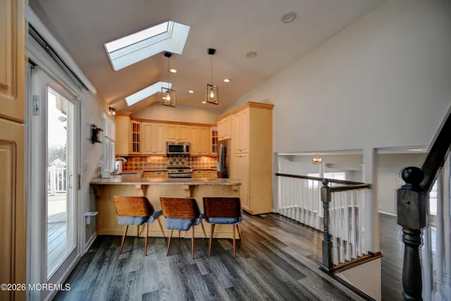 $4,300 | 17 Thomas Road, East Brunswick, NJ 08816