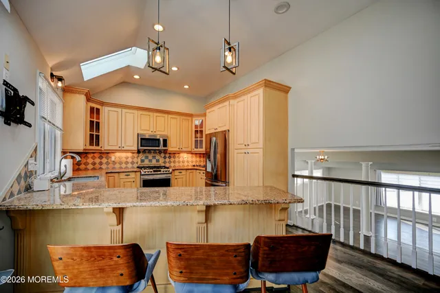 $4,300 | 17 Thomas Road, East Brunswick, NJ 08816