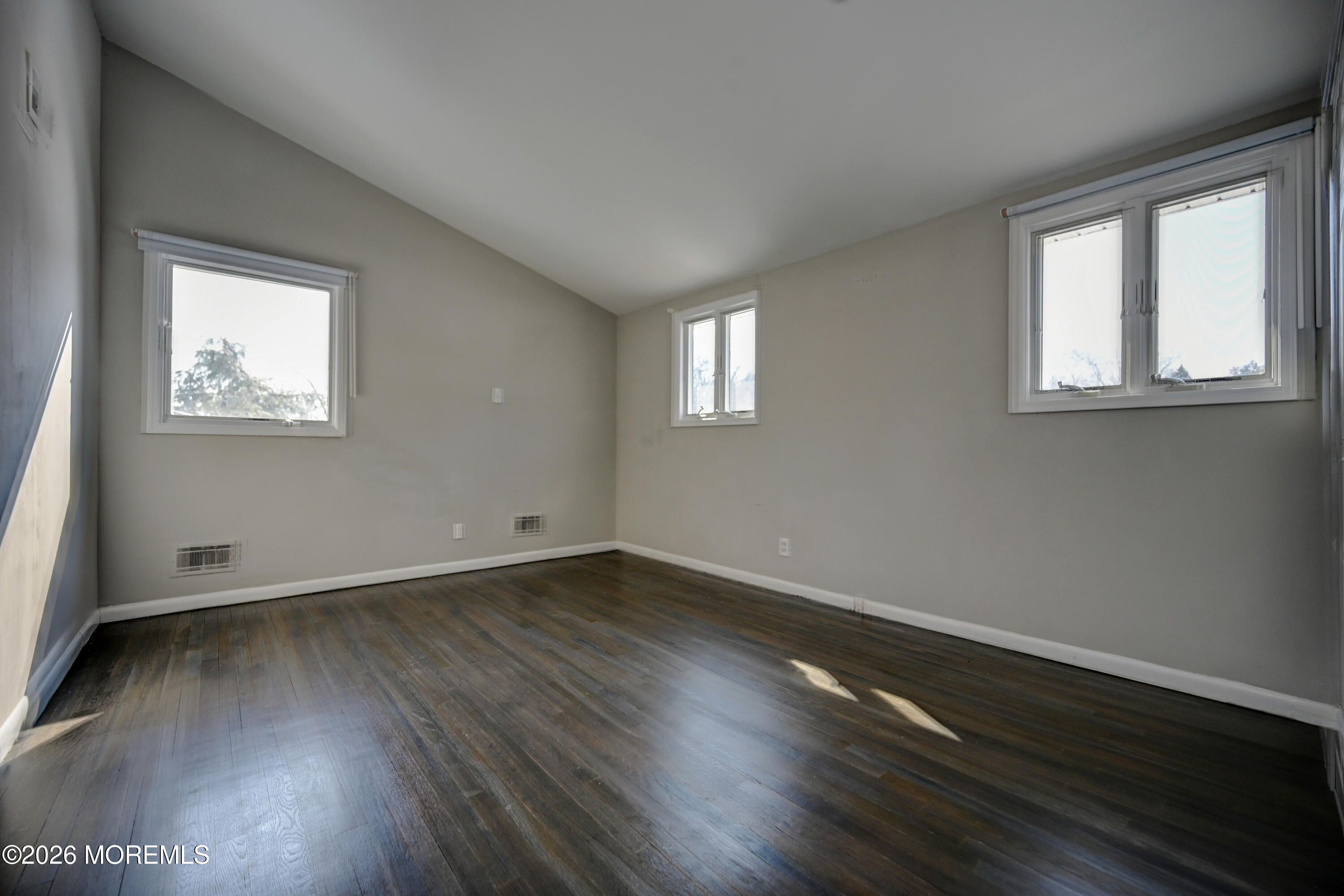 17 Thomas Road East Brunswick, NJ 08816 - Photo 23 of 53 19-Bedroom