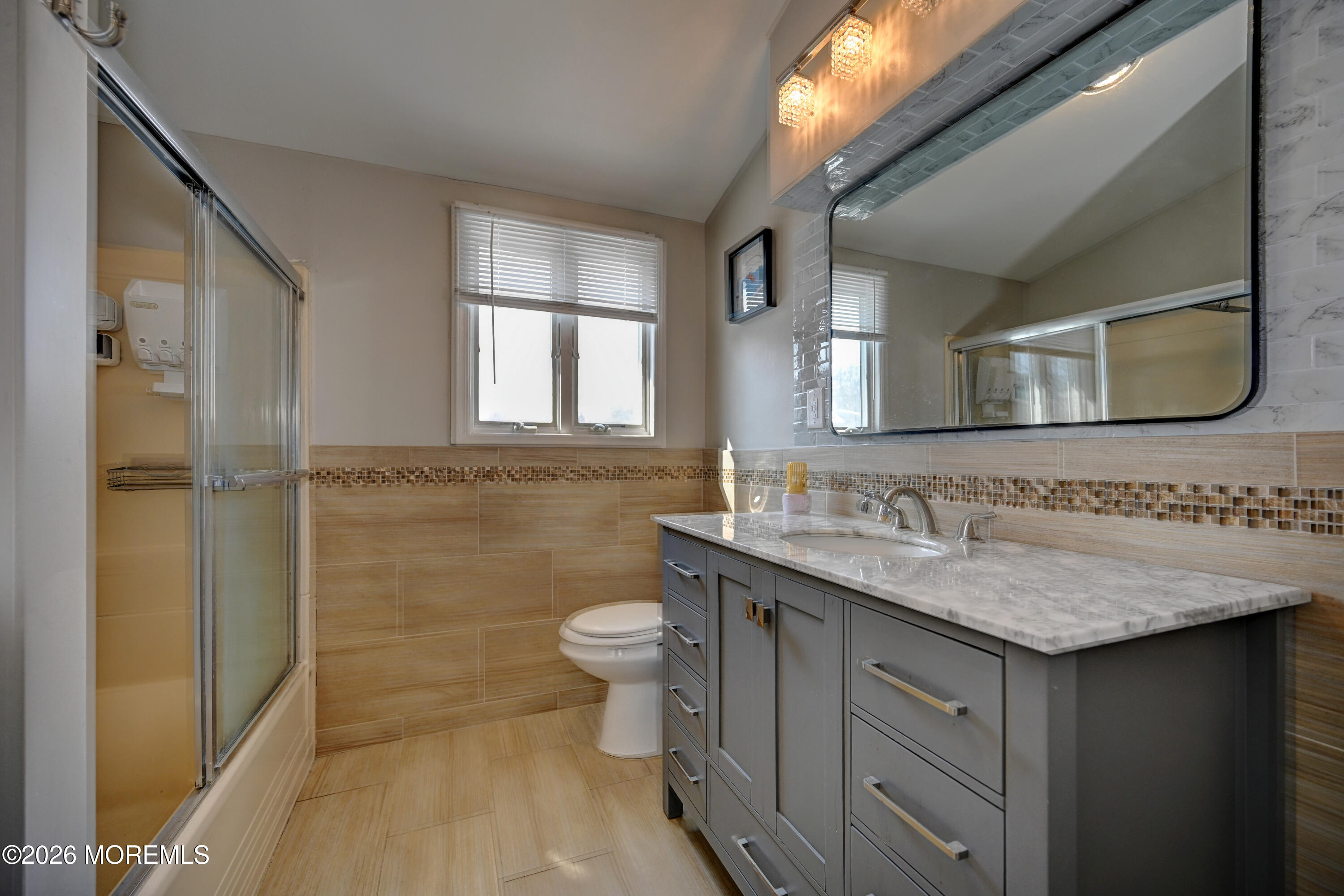 17 Thomas Road East Brunswick, NJ 08816 - Photo 28 of 53 24-Bathroom