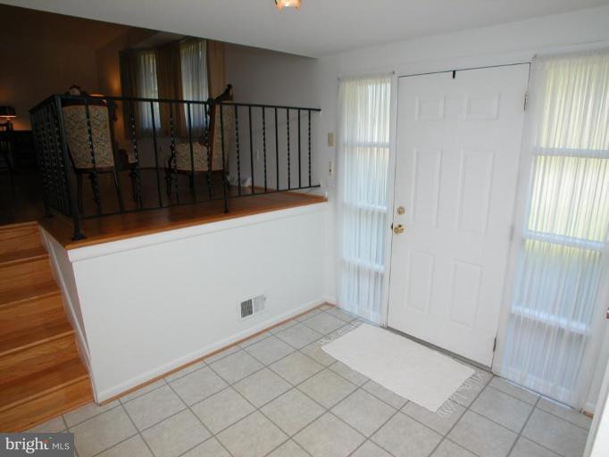 3611 Templar Road Randallstown, MD 21133 - Photo 2 of 24 Bright Foyer