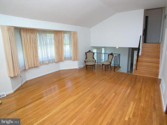 3611 Templar Road Randallstown, MD 21133 - Photo 5 of 24 Living Room #3