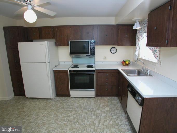 3611 Templar Road Randallstown, MD 21133 - Photo 8 of 24 Spacious Kitchen