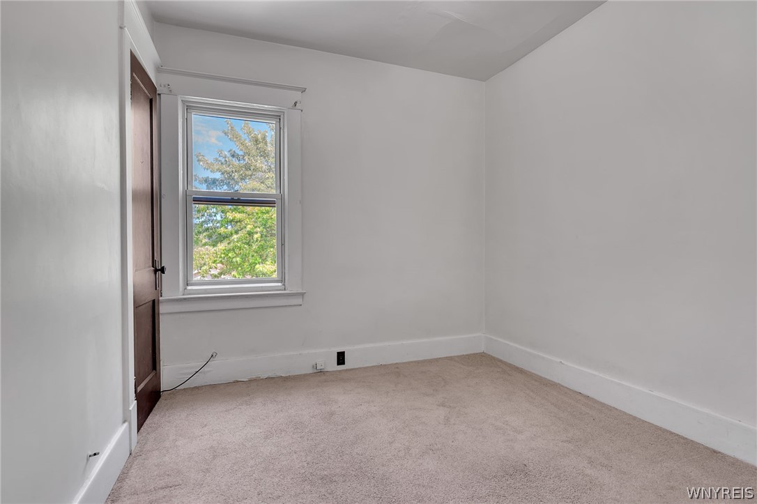 565 Military Road Buffalo, NY 14207 - Photo 30 of 48