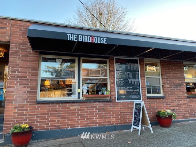 8415 34th Avenue Southwest Seattle, WA 98126 - Photo 16 of 24
