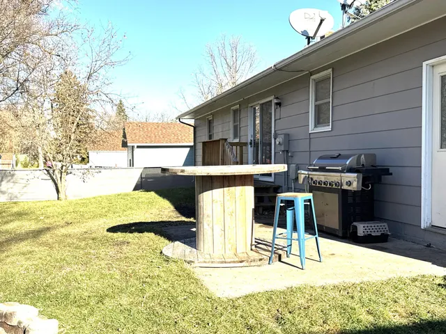 $215,000 | 813 North Eaton Avenue, Fosston, MN 56542