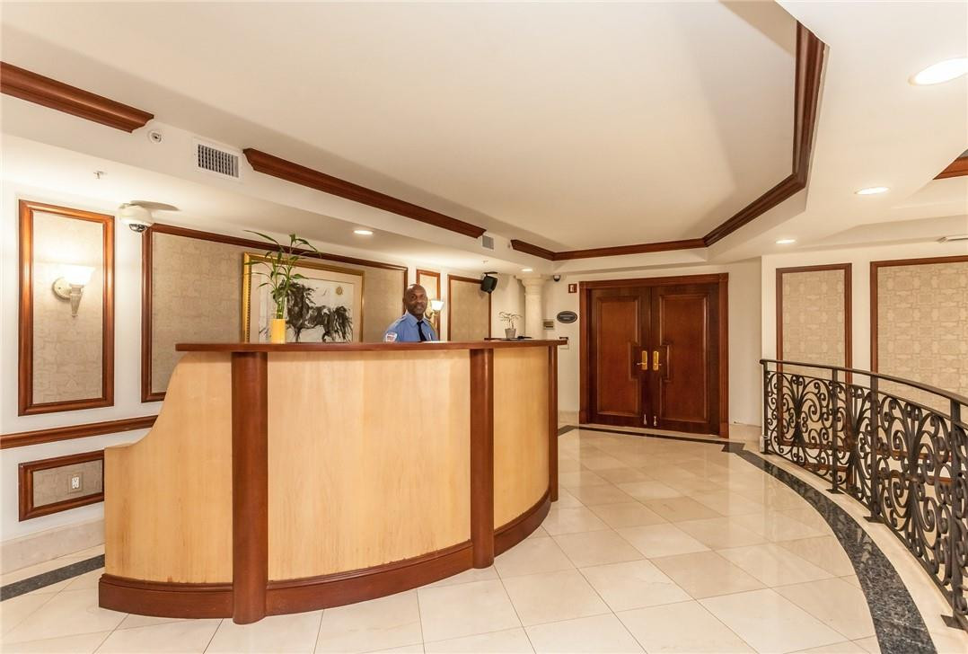 16900 North Bay Road, Unit 21211 Sunny Isles Beach, FL 33160 - Photo 16 of 30 a view of an entryway