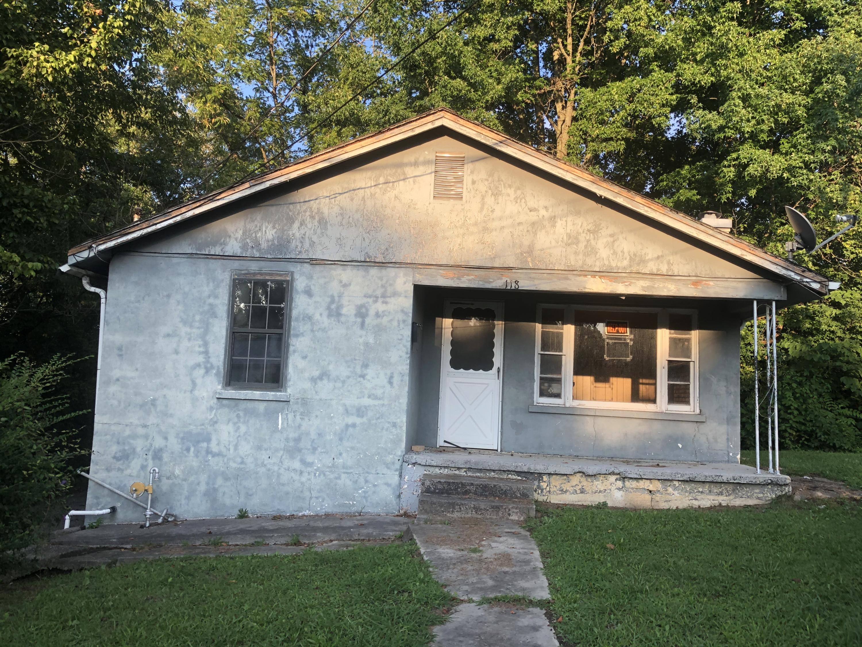 118 Ellenwood Road Middlesboro, KY 40965 - Photo 1 of 4 front view
