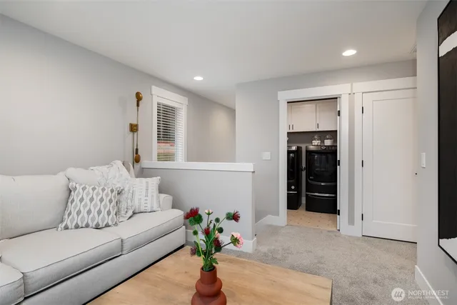 $969,900 | 7584 South 130th Place, Seattle, WA 98178