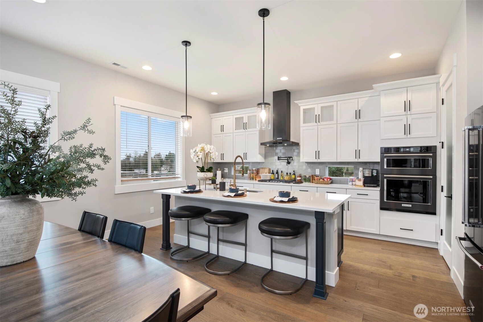 7584 South 130th Place Seattle, WA 98178 - Photo 5 of 24