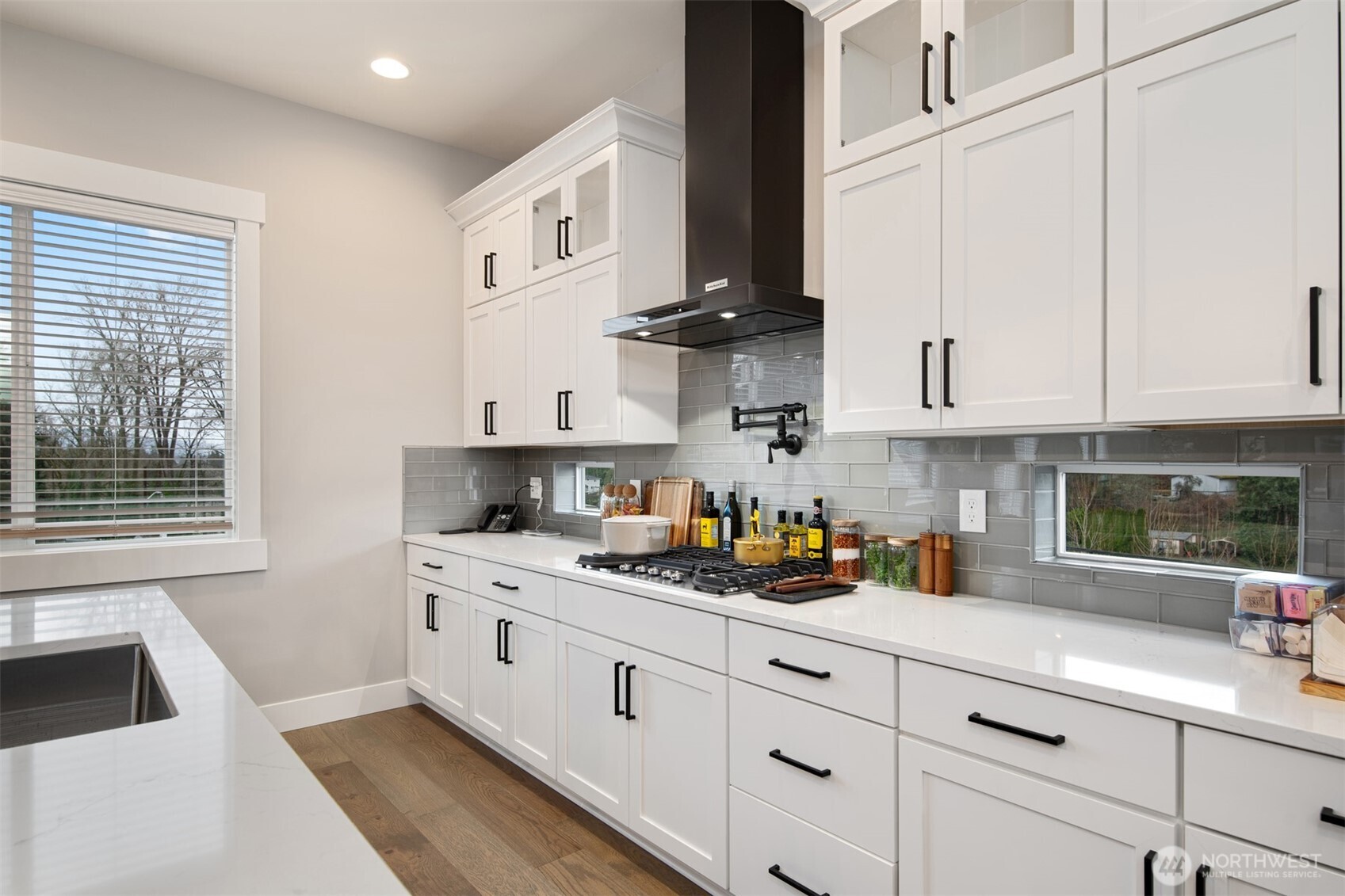 7584 South 130th Place Seattle, WA 98178 - Photo 7 of 24