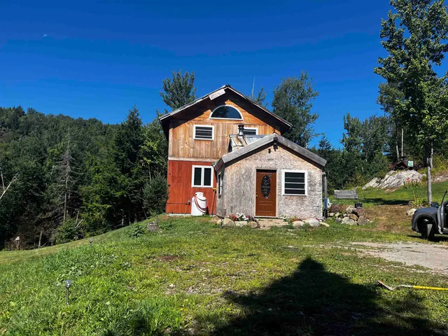 $299,900 | 826 Bousquet Road, Lowell, VT 05847