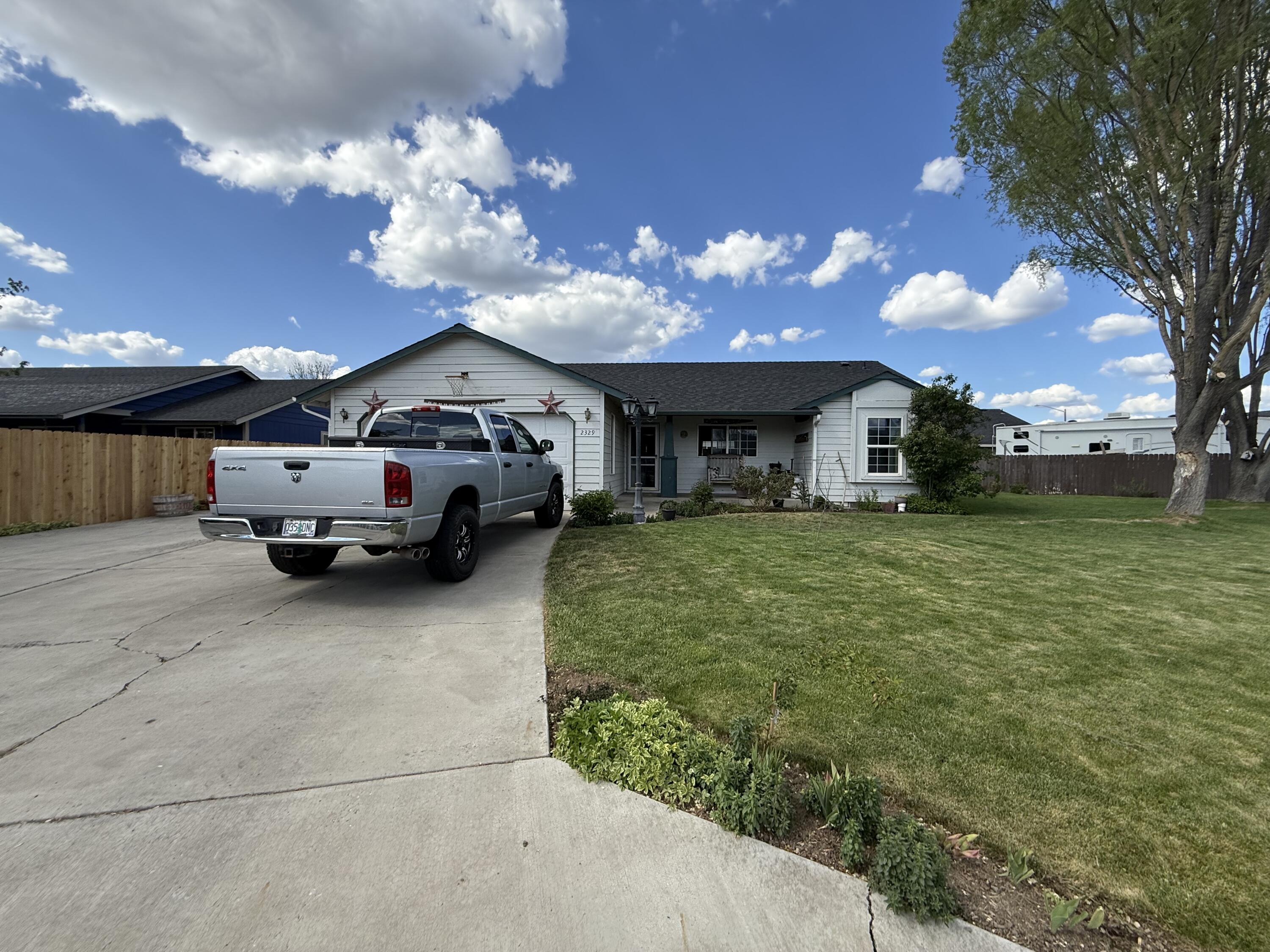 2329 Northeast Yellowpine Road Prineville, OR 97754 - Photo 3 of 30