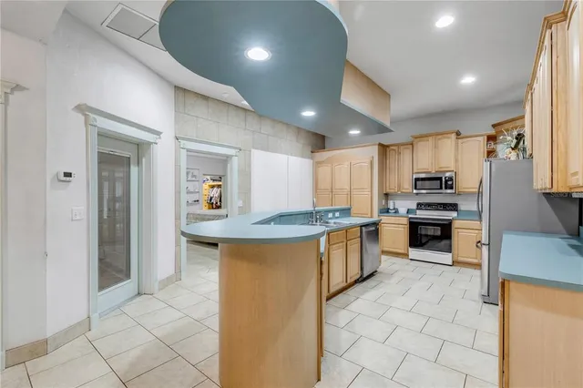 $1,995,000 | 12 Pearl Drive, Ormond Beach, FL 32174