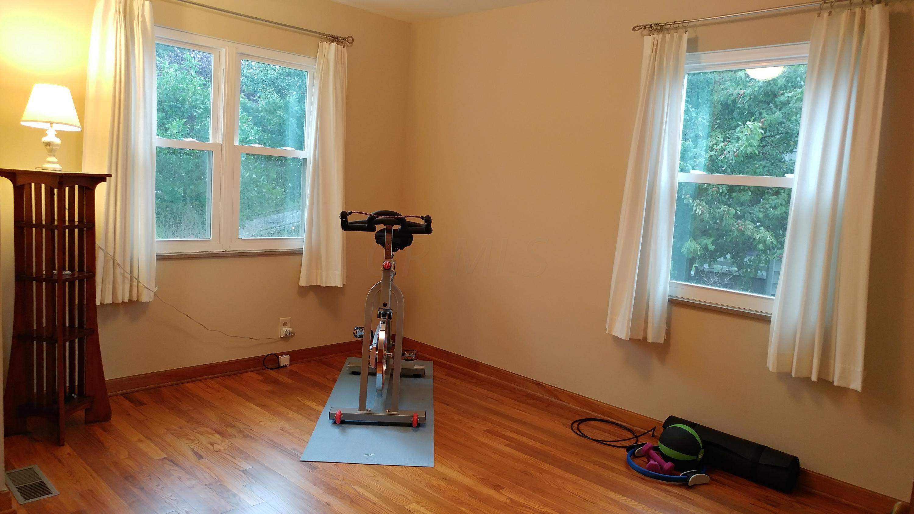 214 Demorest Road Columbus, OH 43204 - Photo 14 of 31 Gallery Image 14