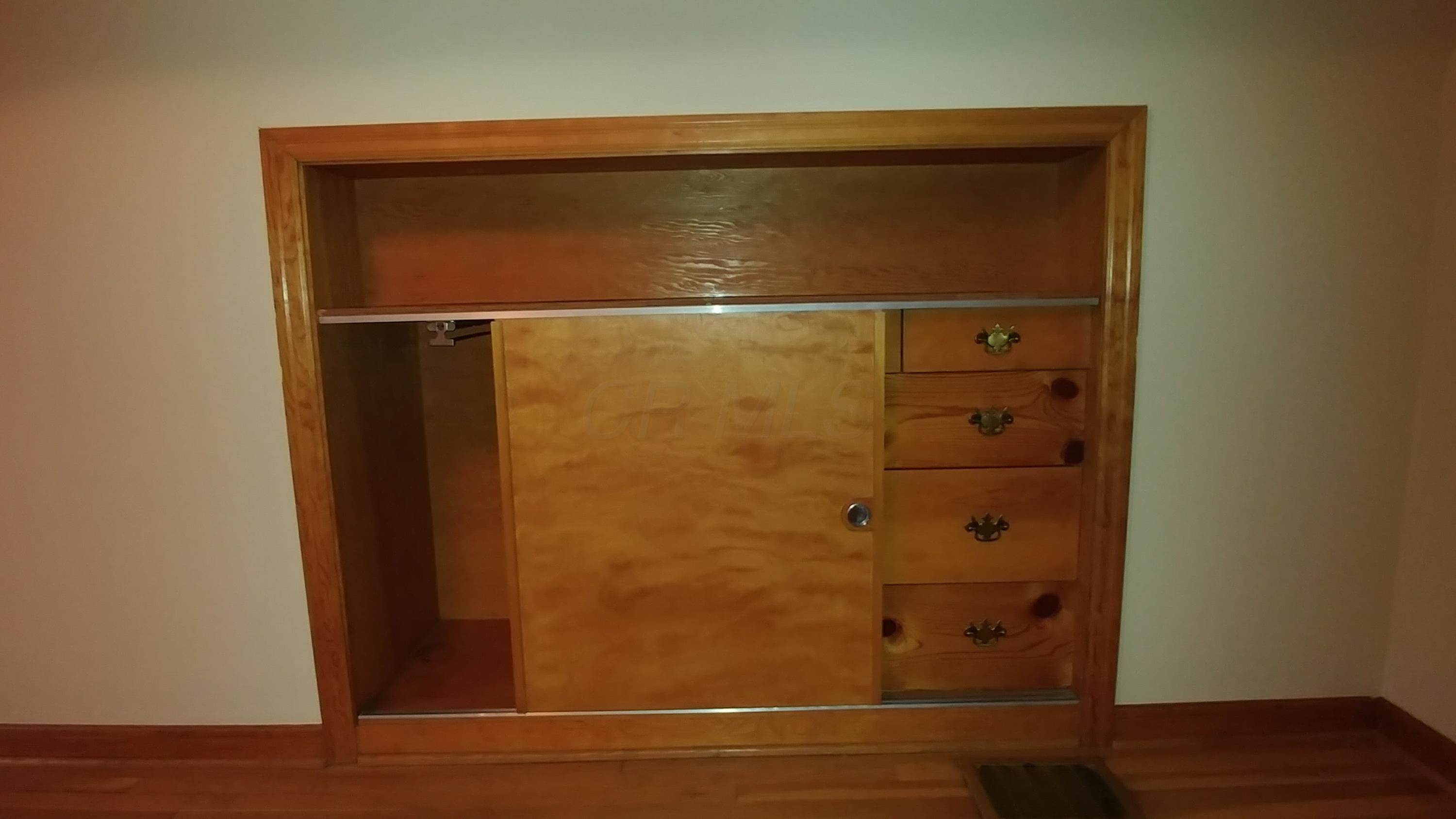 214 Demorest Road Columbus, OH 43204 - Photo 23 of 31 Gallery Image 23