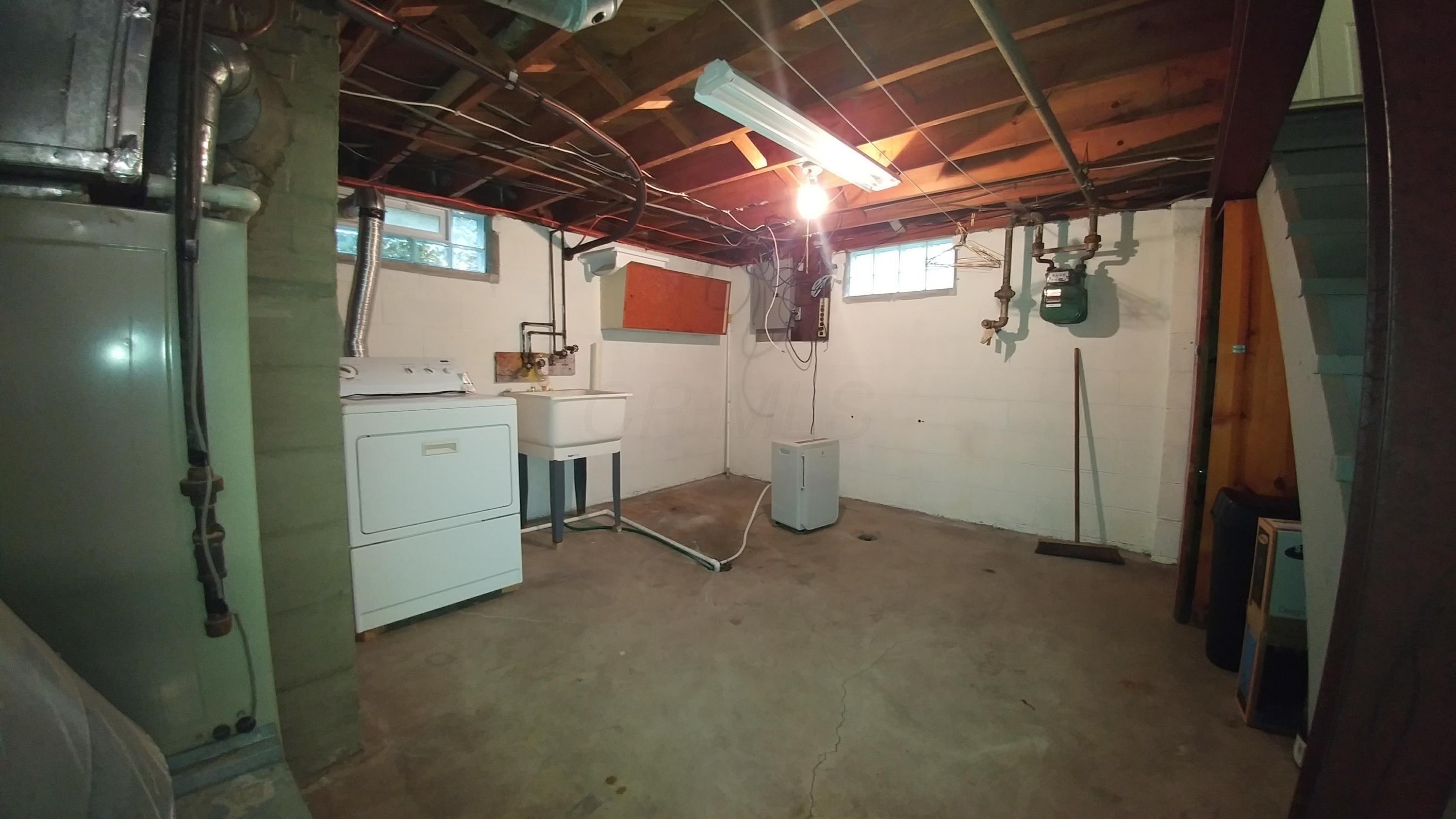 214 Demorest Road Columbus, OH 43204 - Photo 24 of 31 Gallery Image 24