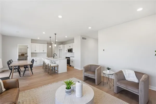 $431,994 | 1206 Royal Arch Trail, Raymore, MO 64083