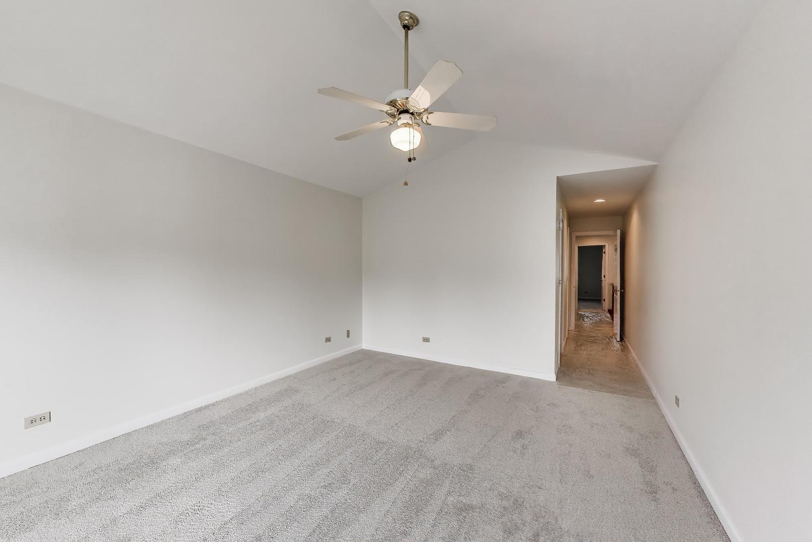 1663 Courtland Drive, Unit 1663 Arlington Heights, IL 60004 - Photo 18 of 36