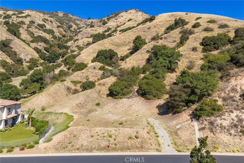 657 Gordon Highlands Road Glendora, CA 91741 - Photo 2 of 30