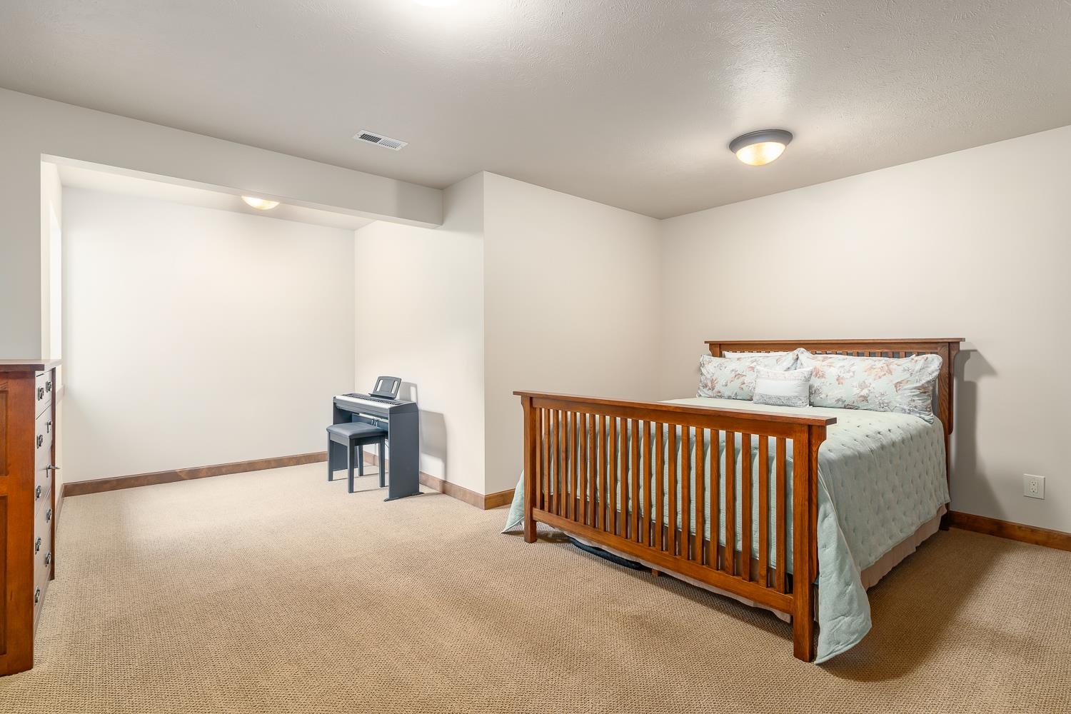 2304 West Stratton Avenue Spokane, WA 99208 - Photo 12 of 24 Gallery Image 12