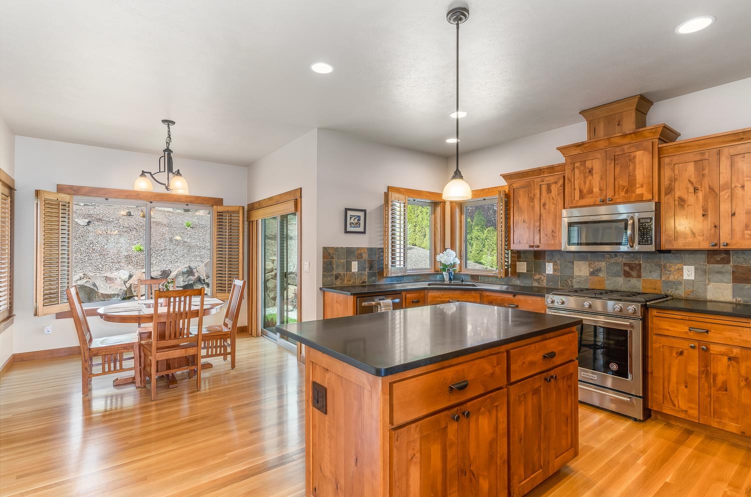 2304 West Stratton Avenue Spokane, WA 99208 - Photo 4 of 24 Gallery Image 4