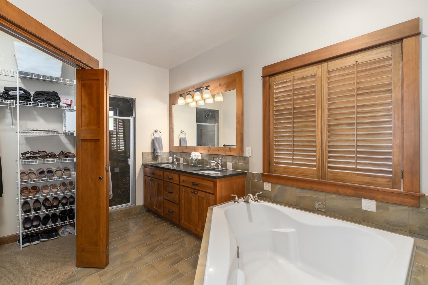 2304 West Stratton Avenue Spokane, WA 99208 - Photo 8 of 24 Gallery Image 8
