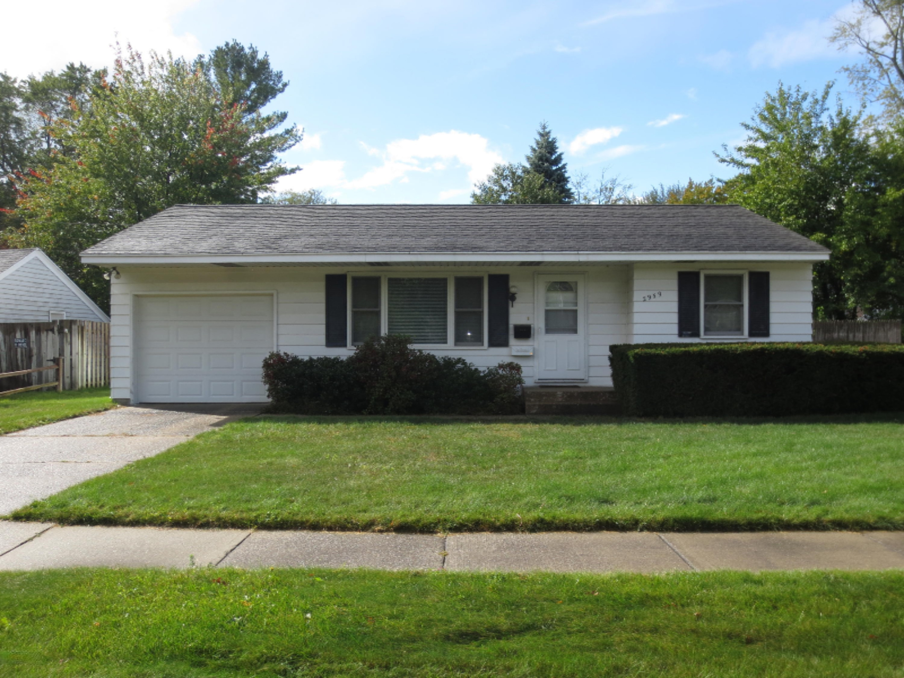 2959 Maple Grove Road Muskegon, MI 49441 - Photo 1 of 21 IMG_4954
