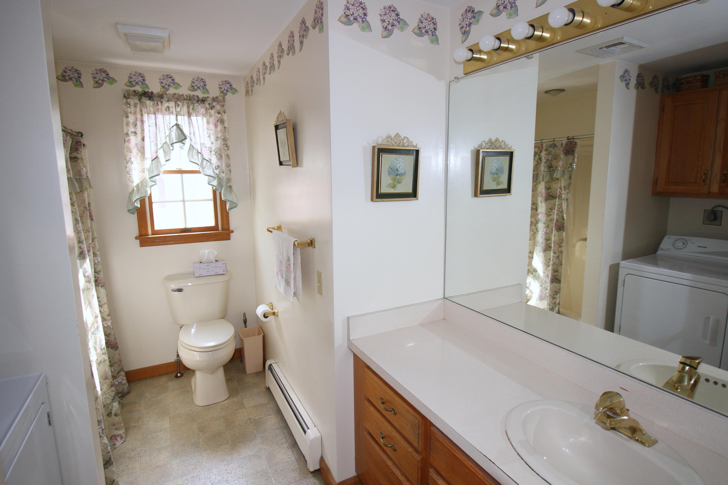 9 Gates Path Dennis, MA 02638 - Photo 14 of 20 a bathroom with a sink toilet and shower