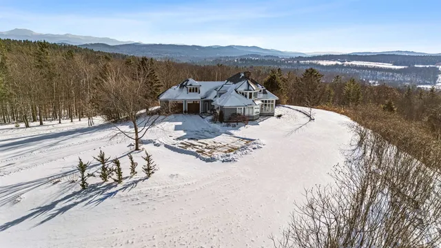 $1,350,000 | 699 Nob Hill Road, Williston, VT 05495
