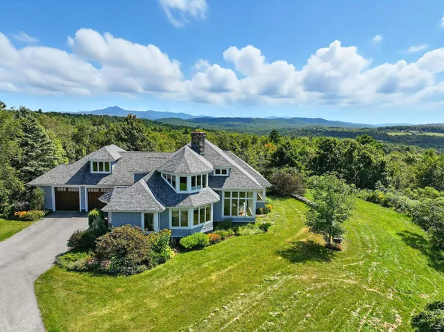 $1,350,000 | 699 Nob Hill Road, Williston, VT 05495