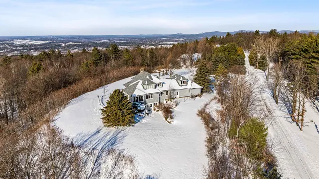 $1,350,000 | 699 Nob Hill Road, Williston, VT 05495