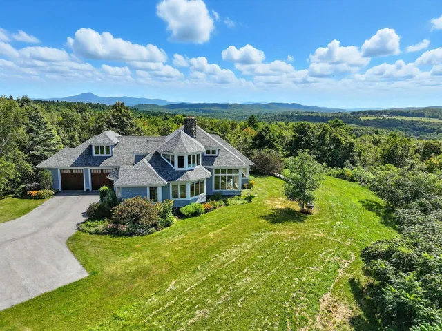 $1,350,000 | 699 Nob Hill Road, Williston, VT 05495