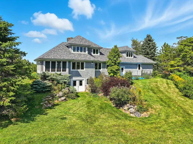 $1,350,000 | 699 Nob Hill Road, Williston, VT 05495