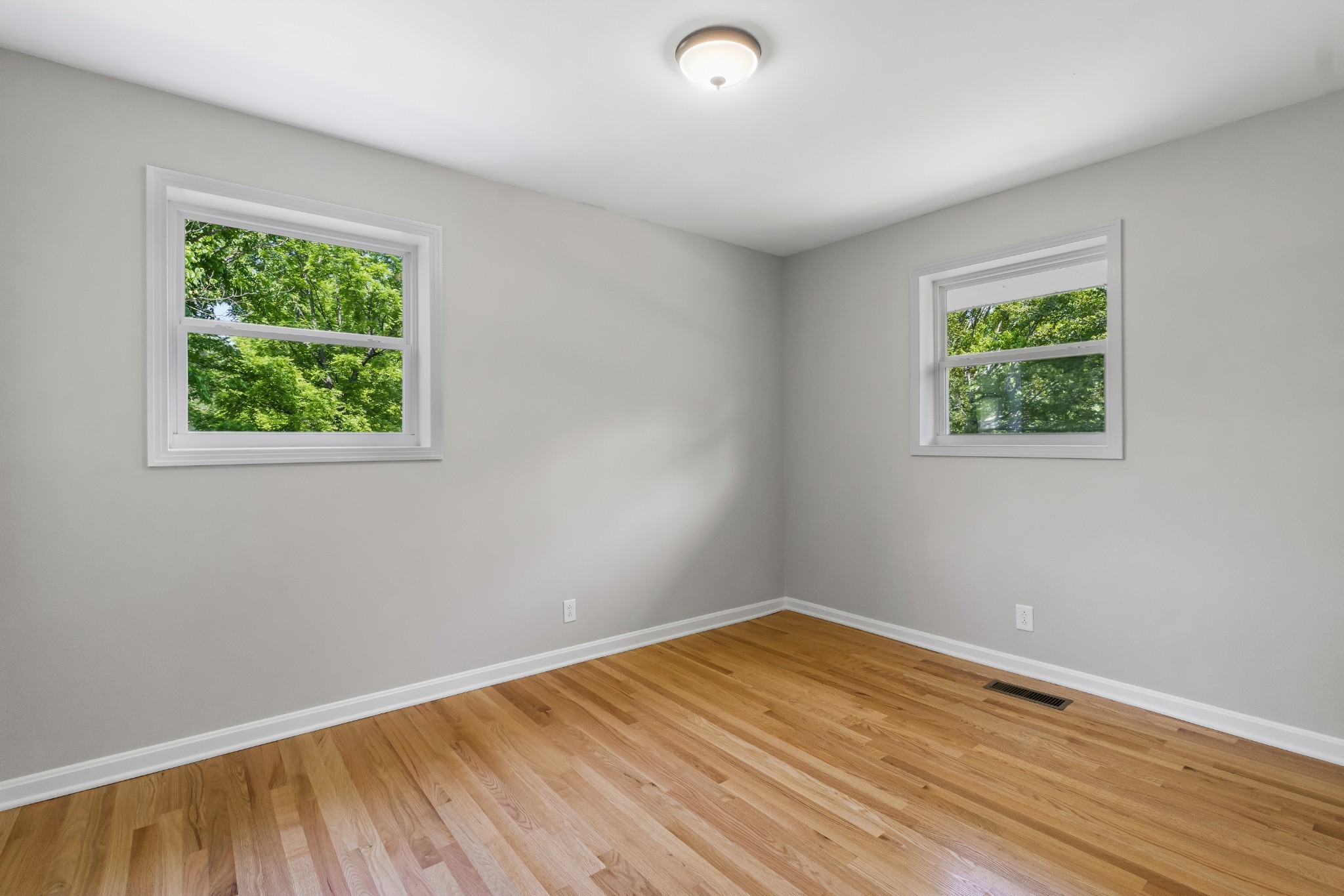 3822 Vernon Creek Road Cunningham, TN 37052 - Photo 11 of 24 a view of empty room with wooden floor