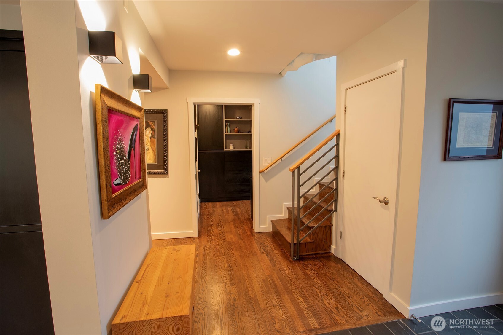 907 Broadway East Seattle, WA 98102 - Photo 22 of 37